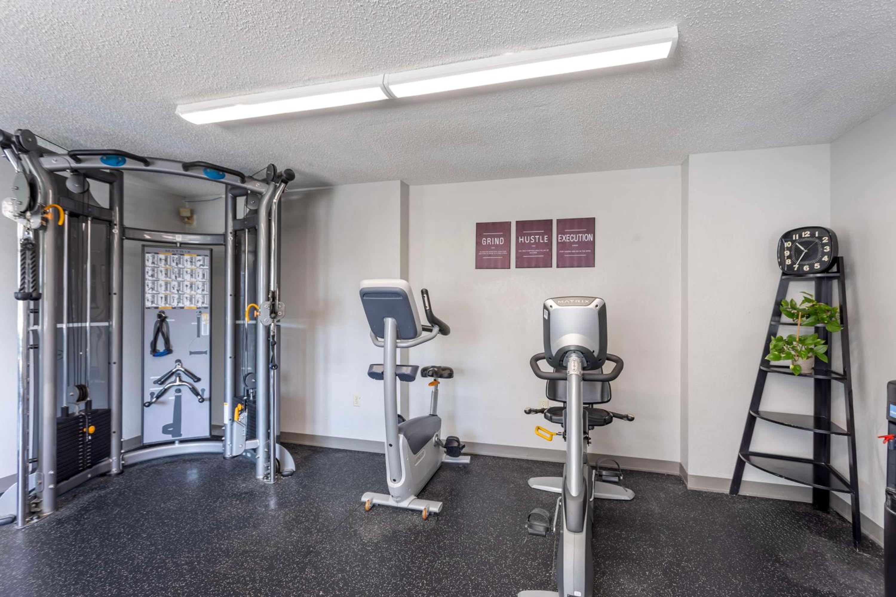 Executive Residency by Best Western Philadelphia-Willow Grove - Property Image 2