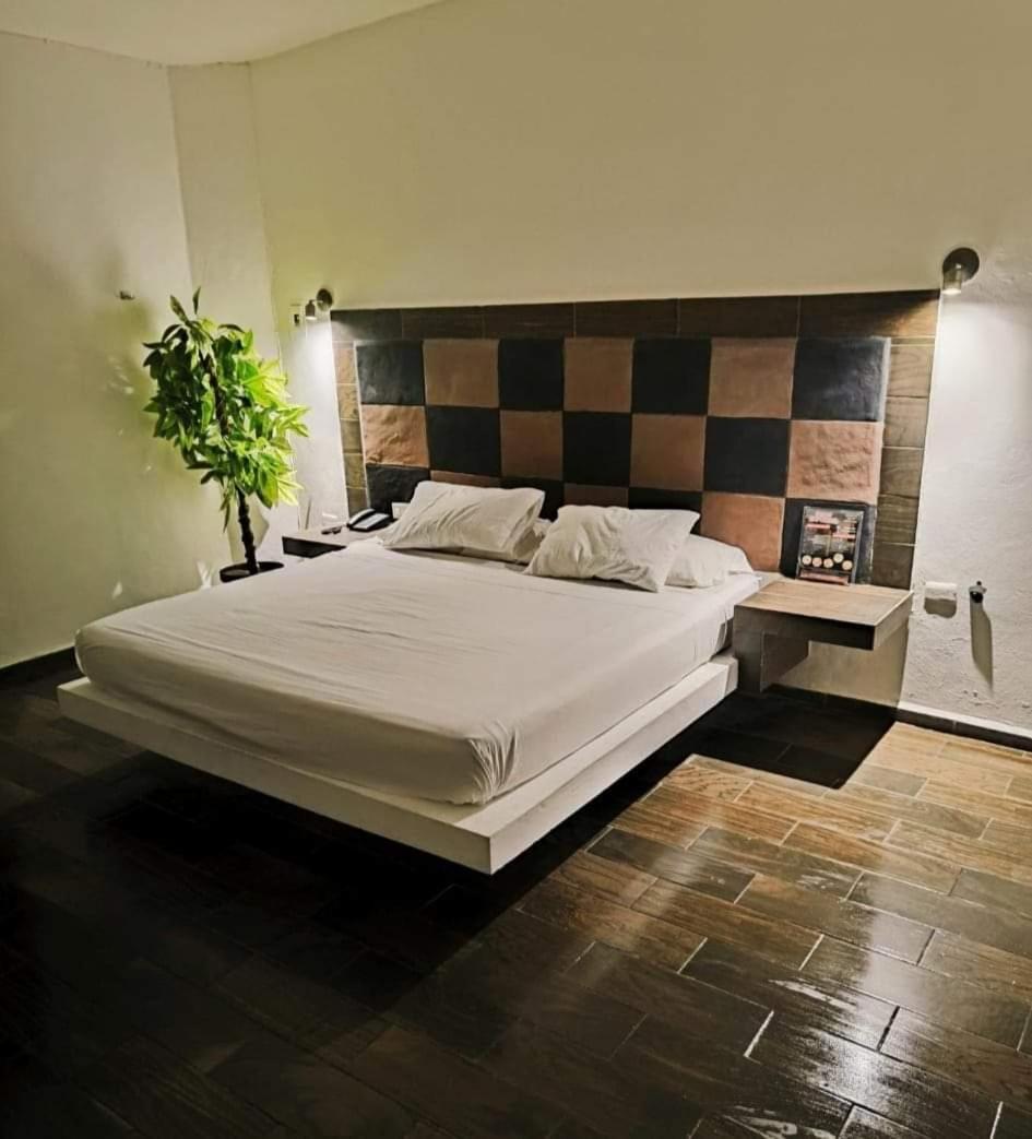 Photo 7