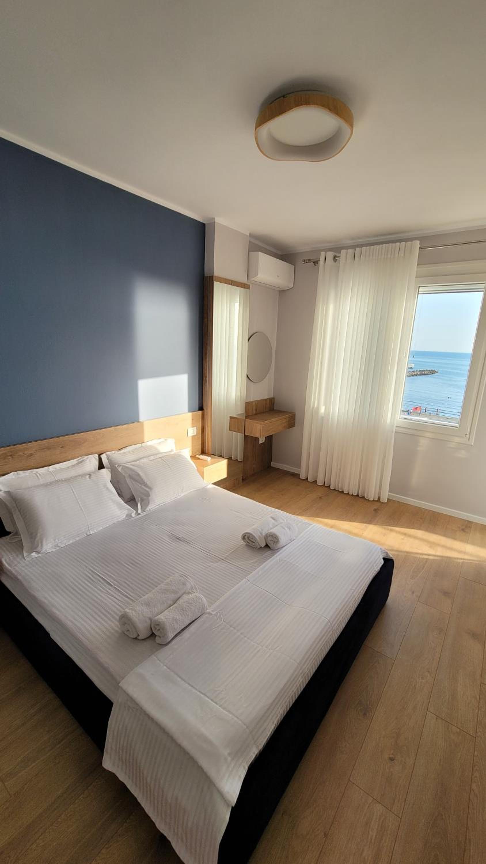 Sea Gate apartment