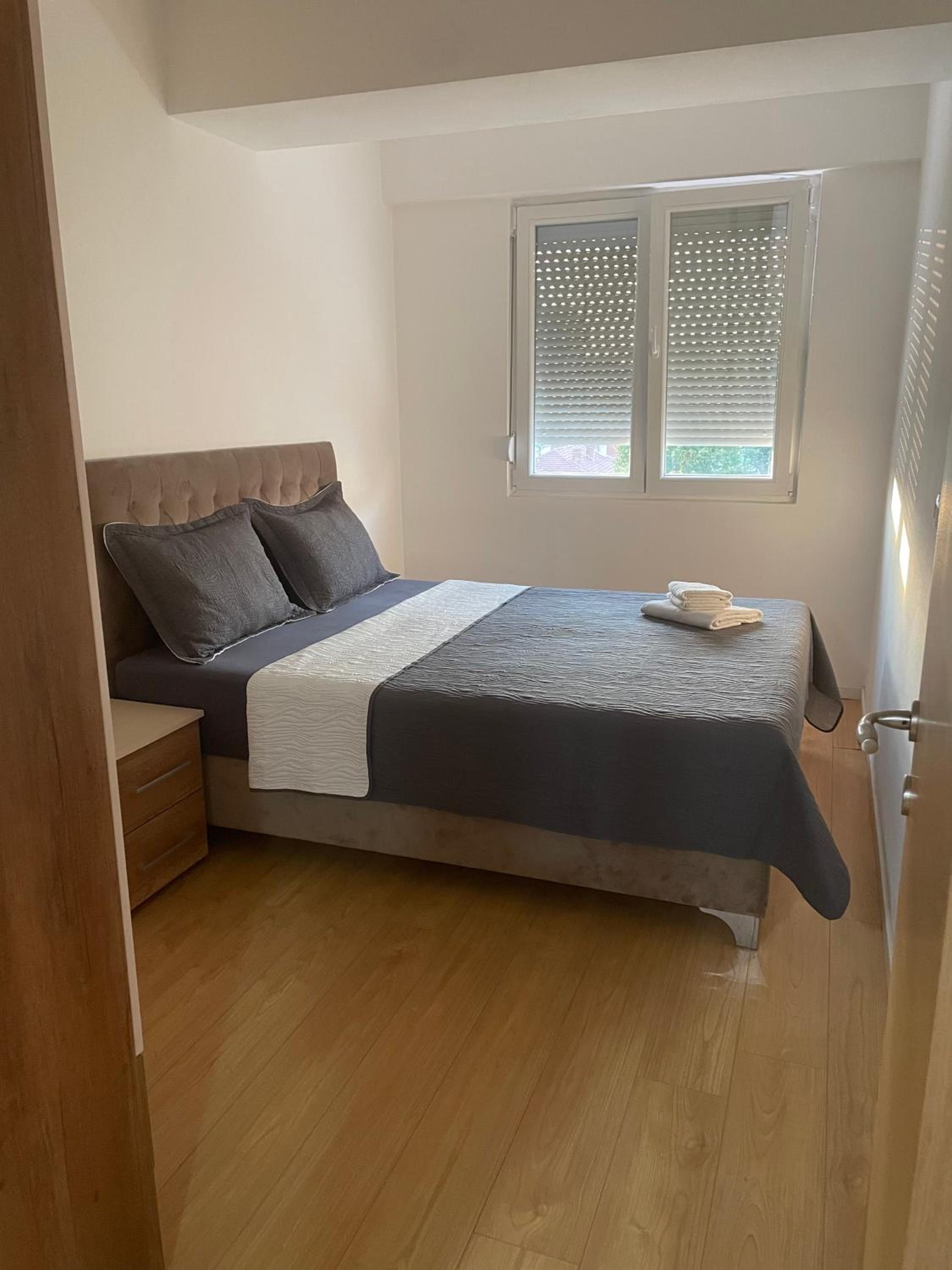 Maya Apartment