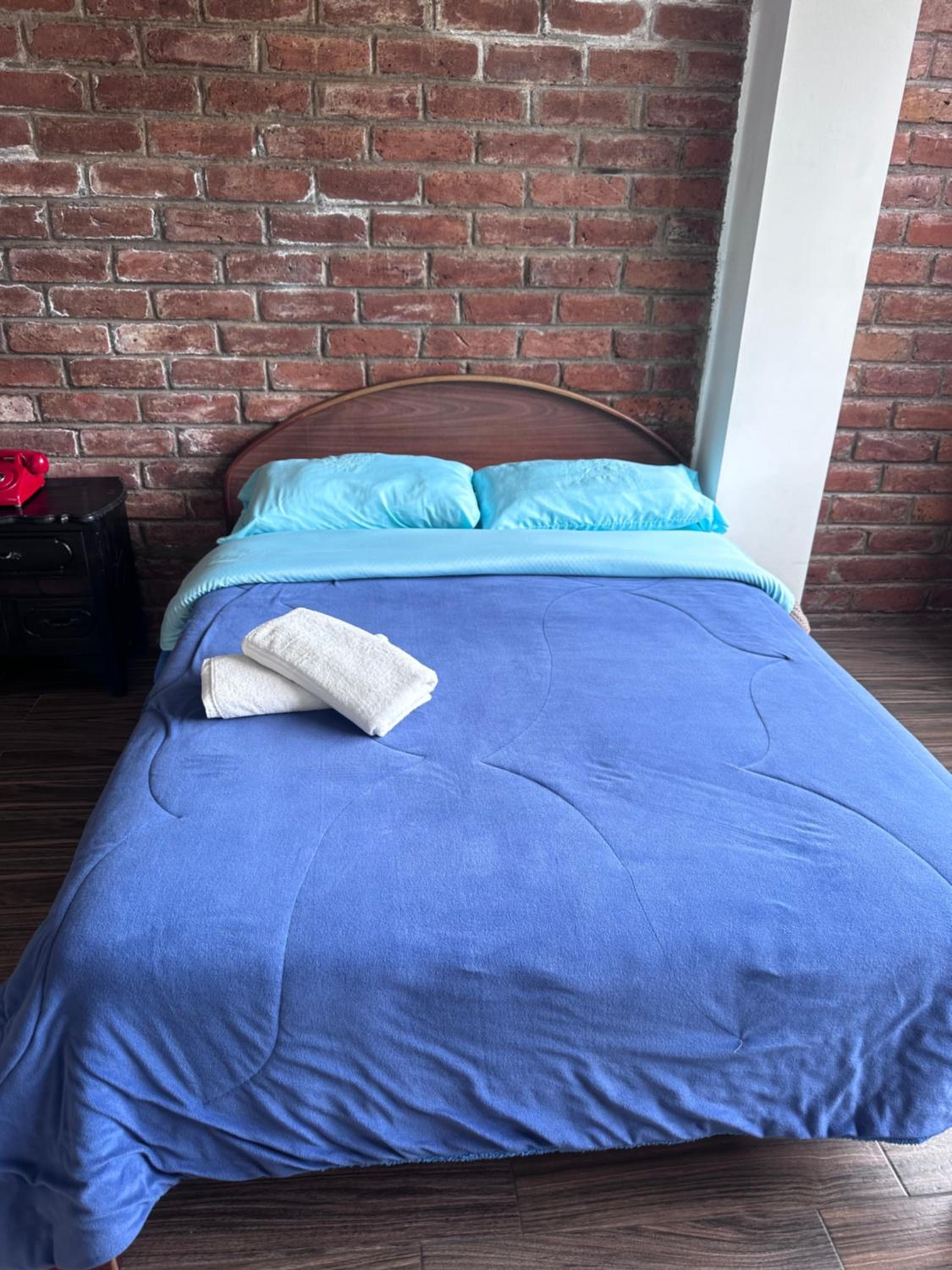 Baños de Agua Santa cocina completa y parqueadero gratis