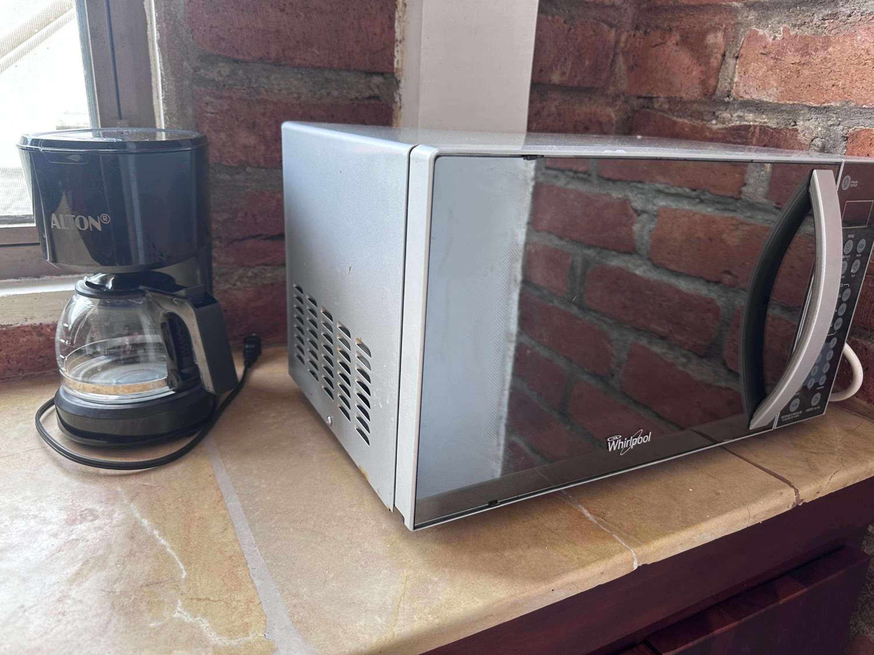 Baños de Agua Santa cocina completa y parqueadero gratis
