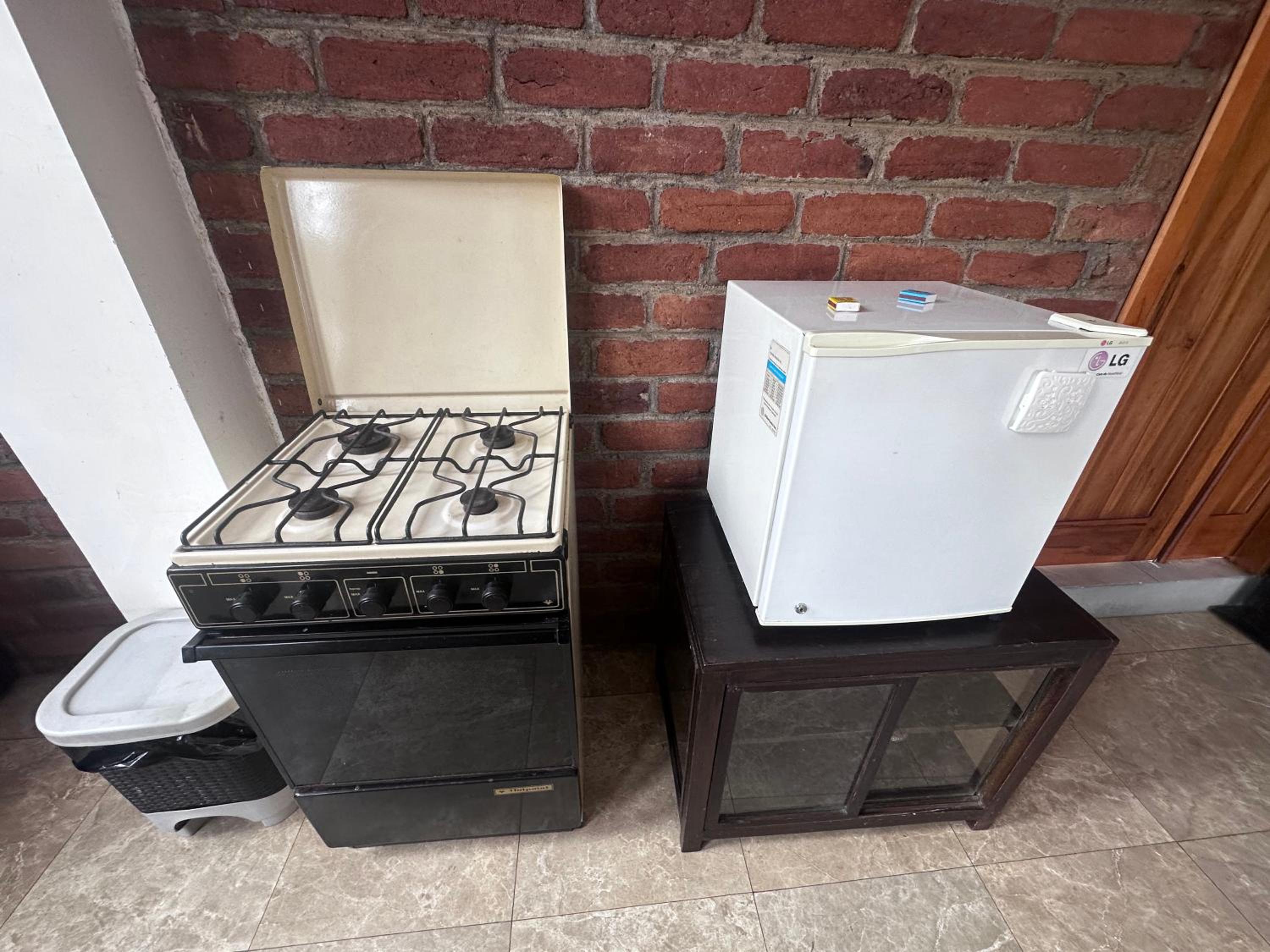 Baños de Agua Santa cocina completa y parqueadero gratis