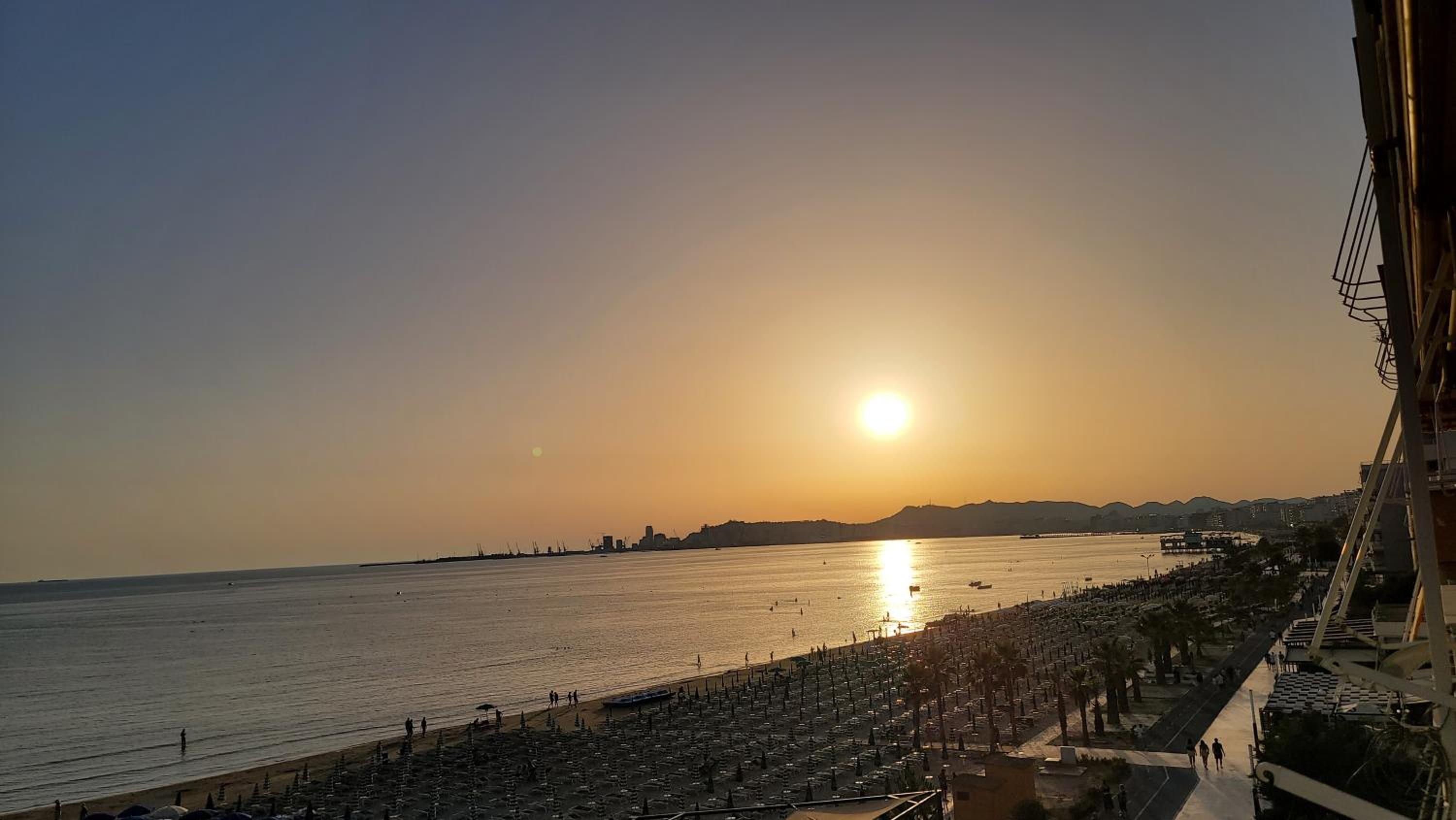 Sea Gate apartment