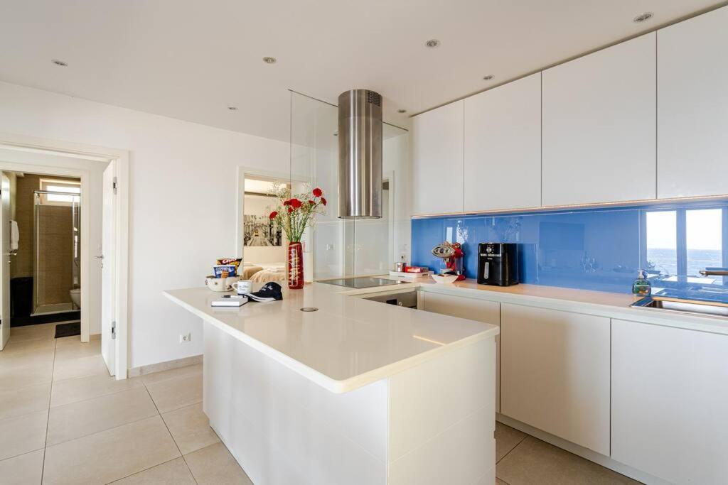 Blue Views Villa with Heated Pool & Jacuzzi