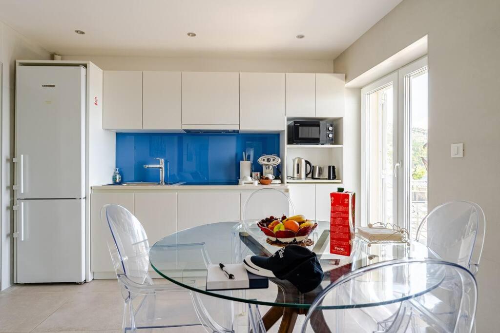 Blue Views Villa with Heated Pool & Jacuzzi