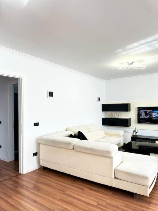 S's Apartament in Tirana