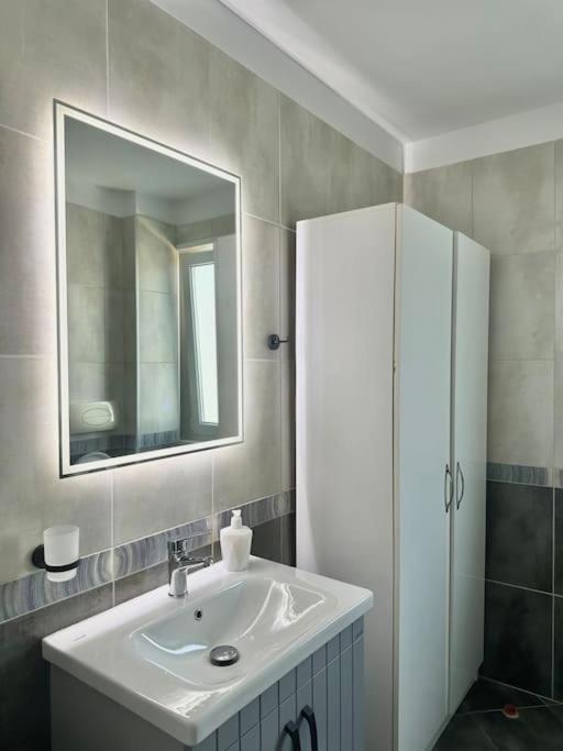 S's Apartament in Tirana photo 5