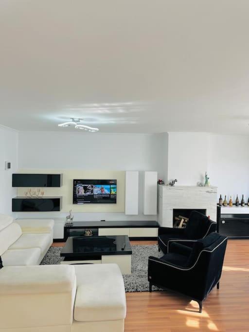 S's Apartament in Tirana