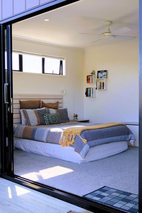 Barrique Studio with Sauna at Barrelled Wines Raglan view 5