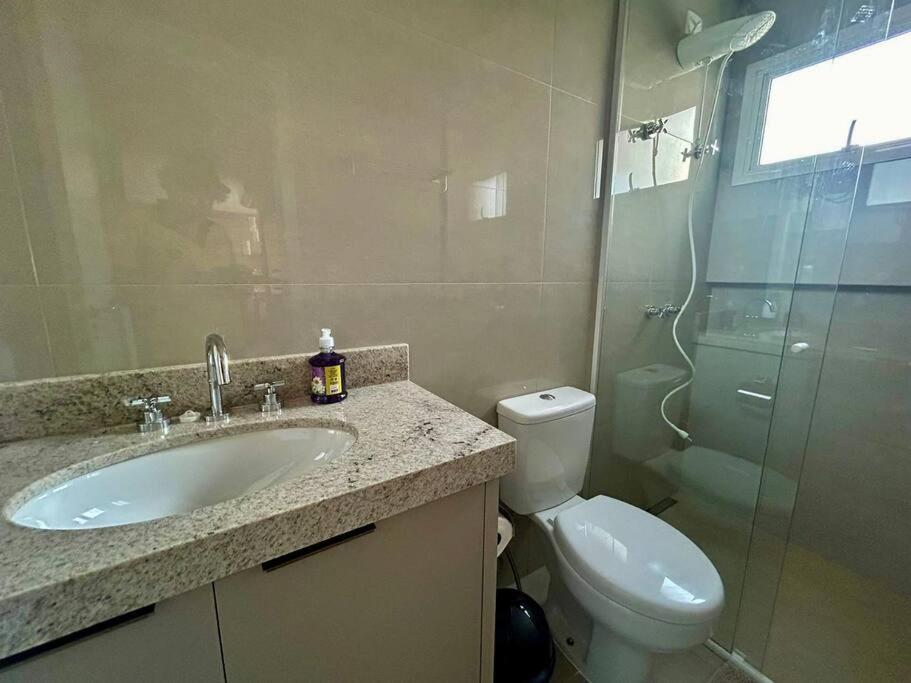 Apartamento novo em Foz, ao lado do Shopping JL