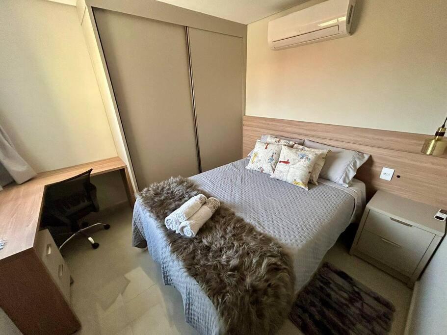 Apartamento novo em Foz, ao lado do Shopping JL