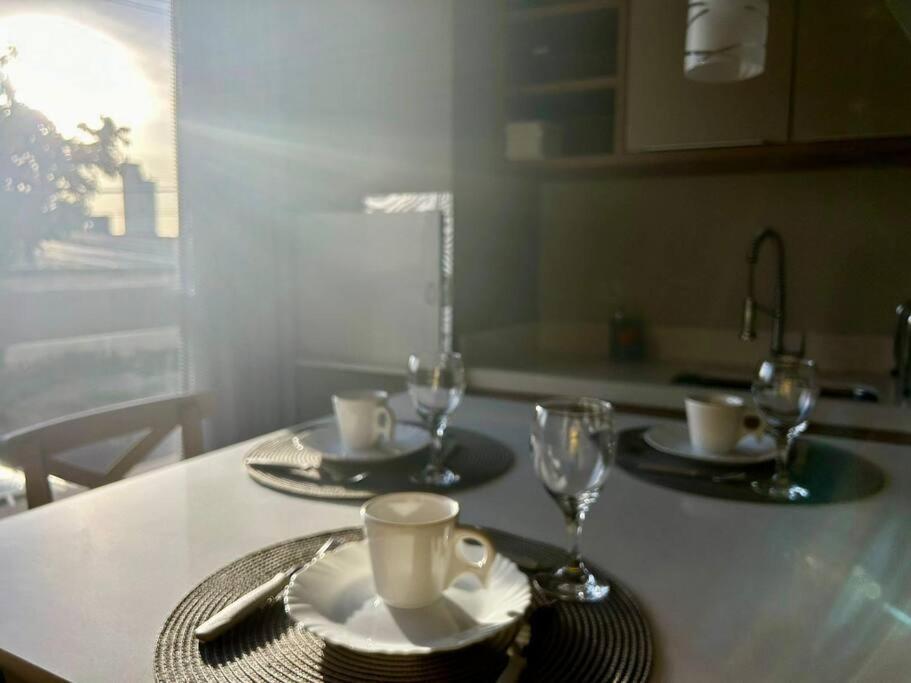 Apartamento novo em Foz, ao lado do Shopping JL
