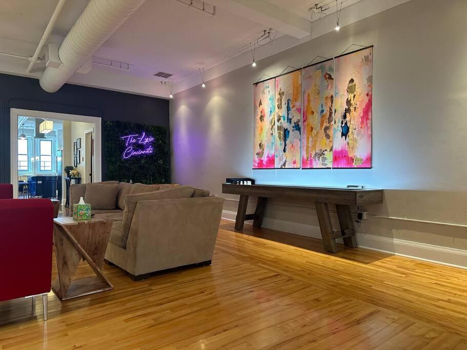 lounge