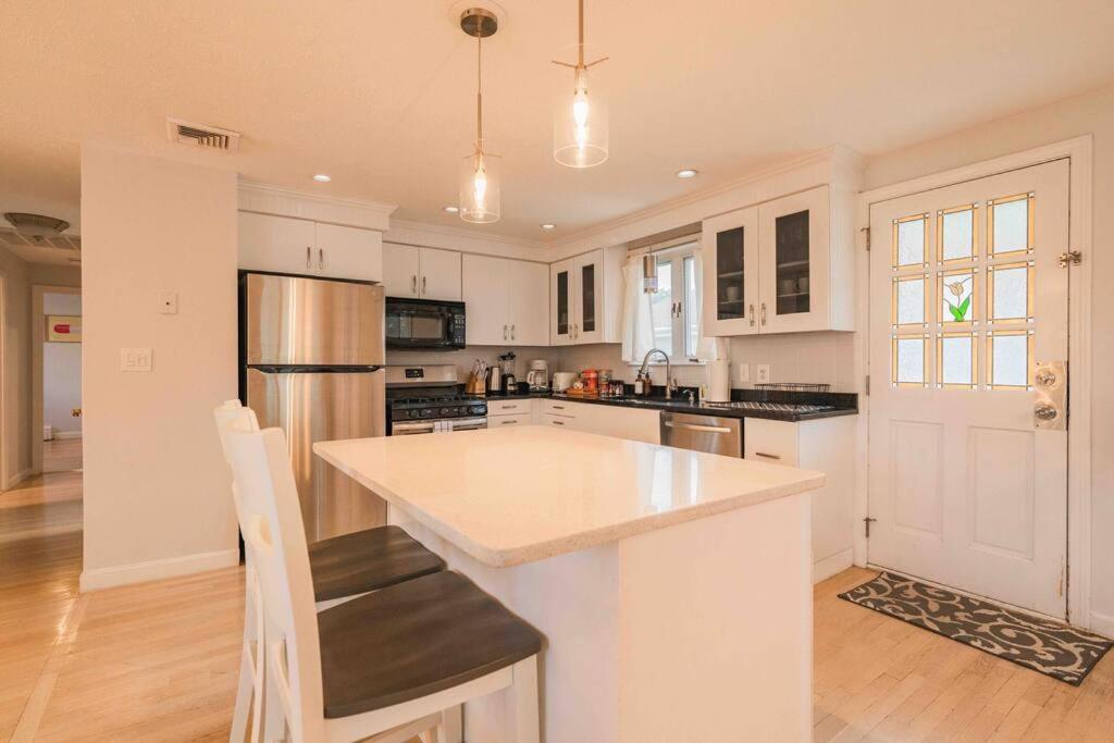 Boston Luxury 3BR-Near Airport-Beach - Property Image 1