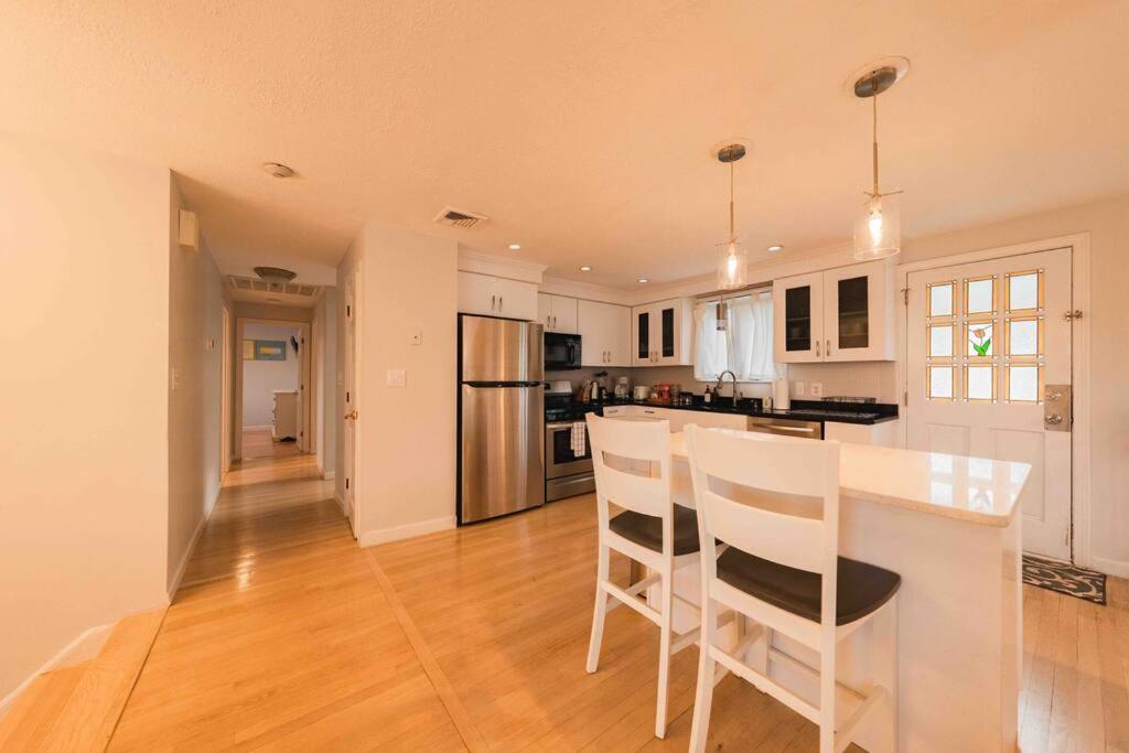 Boston Luxury 3BR-Near Airport-Beach - Property Image 17