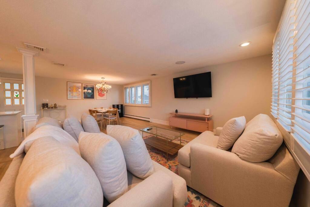 Boston Luxury 3BR-Near Airport-Beach - Property Image 2