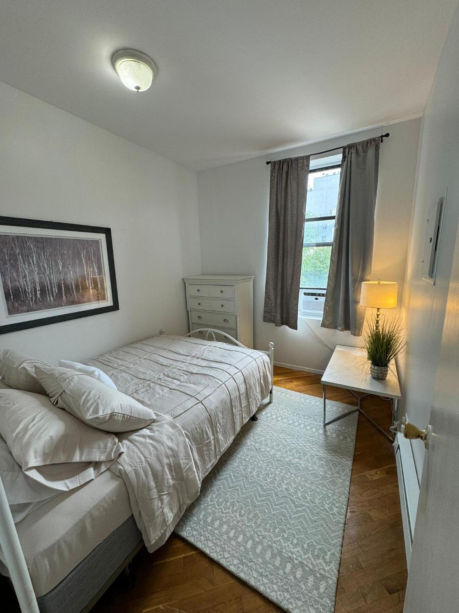 Bright 3-Bedroom Apartment in East Harlem!