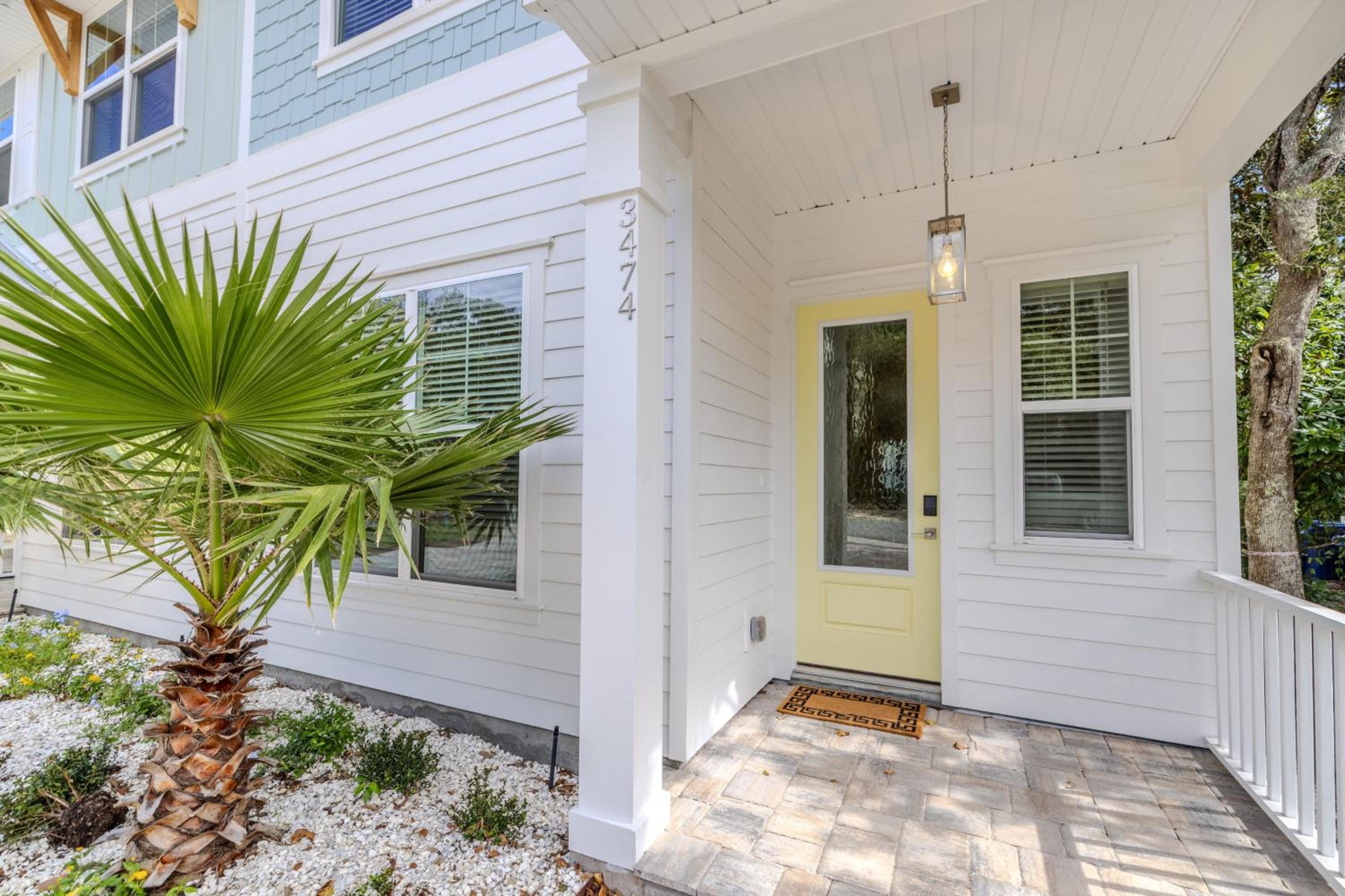 Townhome One Block To Beach 2 Minute Walk view 5