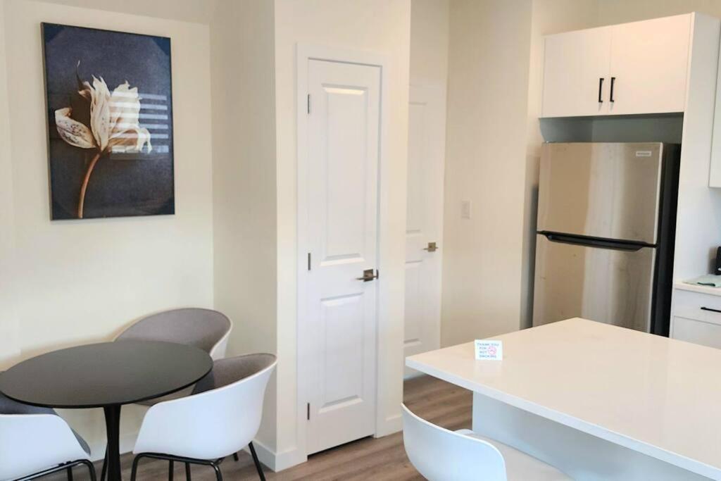 Beautiful 3 bedroom In downtown