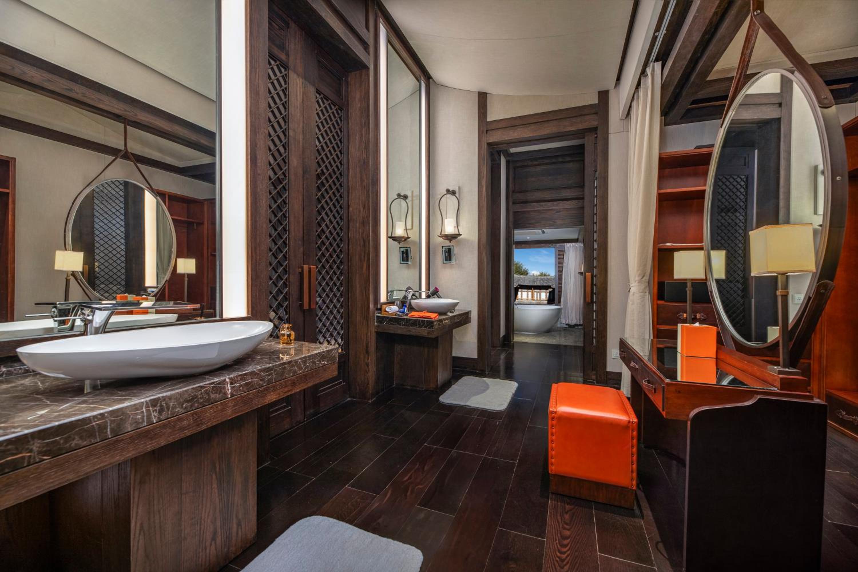 Hotel Indigo Lijiang Ancient Town by IHG