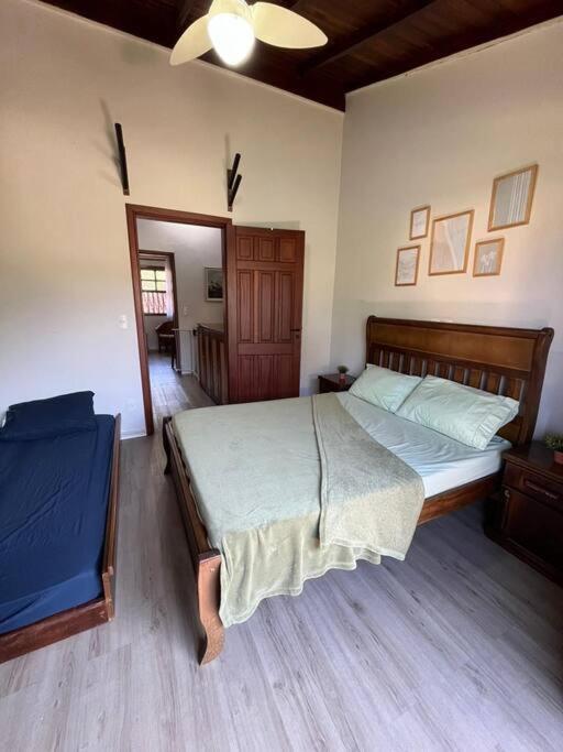 Linda Casa em Juquehy - Condomínio com Piscina