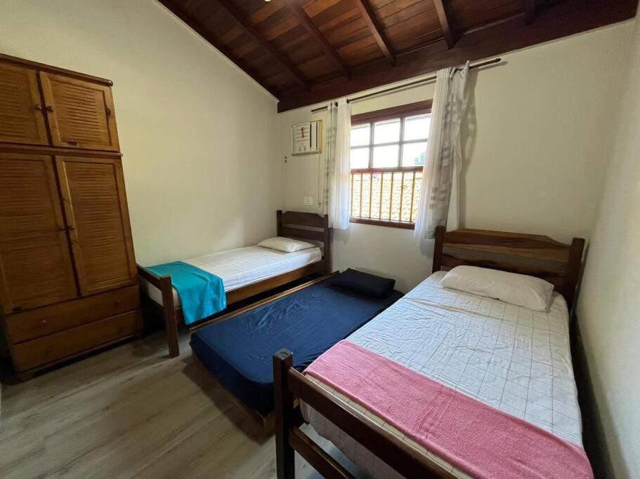 Linda Casa em Juquehy - Condomínio com Piscina