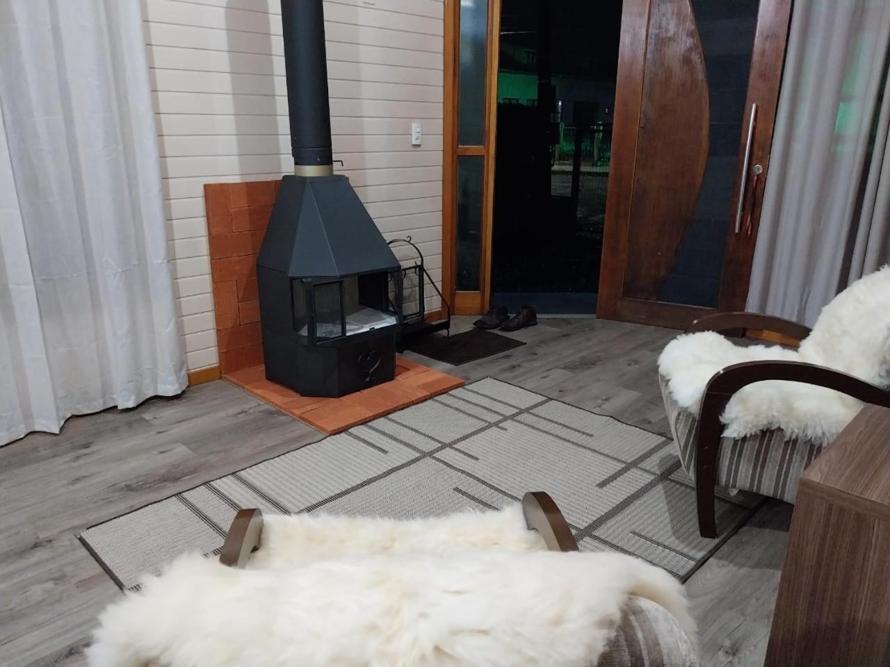 Super Casa de 3 Quartos ao Lado da Igreja Matriz