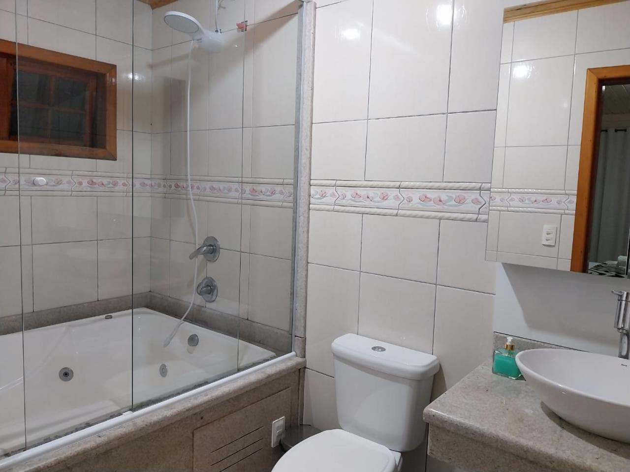 Super Casa de 3 Quartos ao Lado da Igreja Matriz