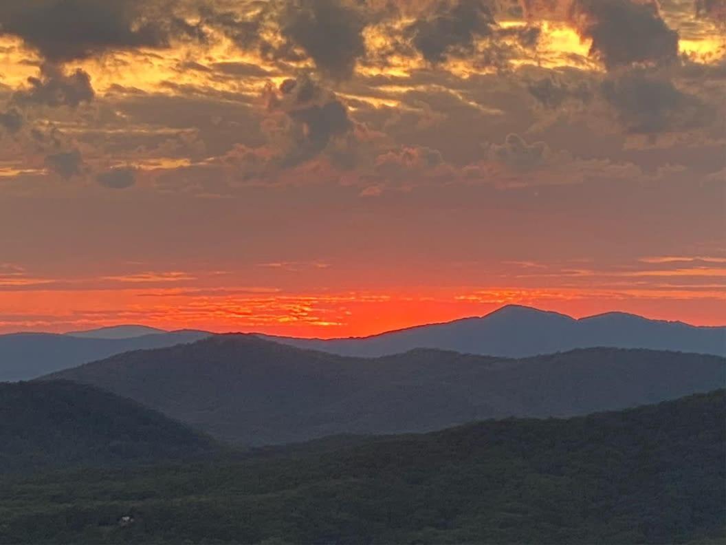 Sunset Pointe view 4