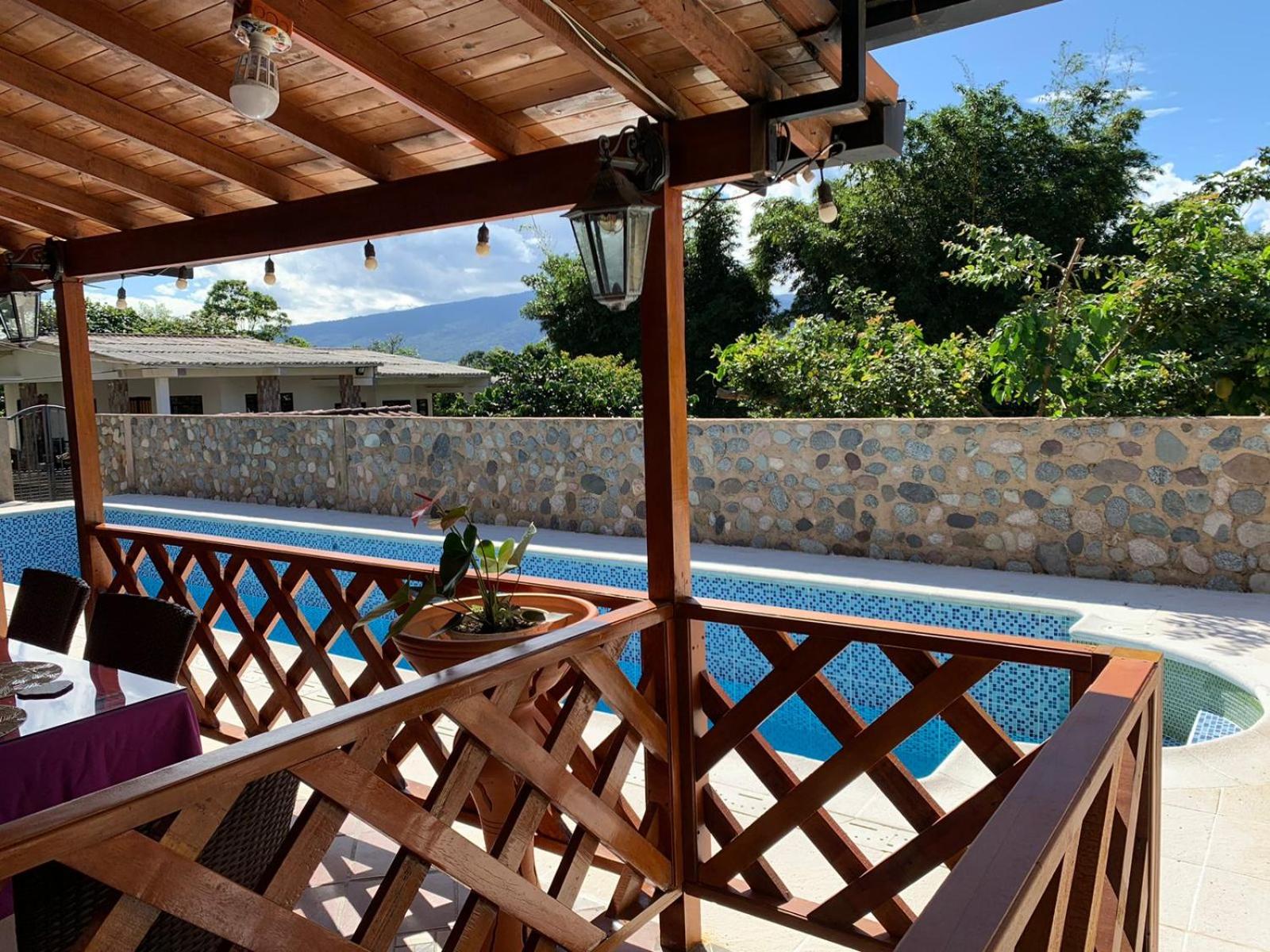 Birdsong lodge