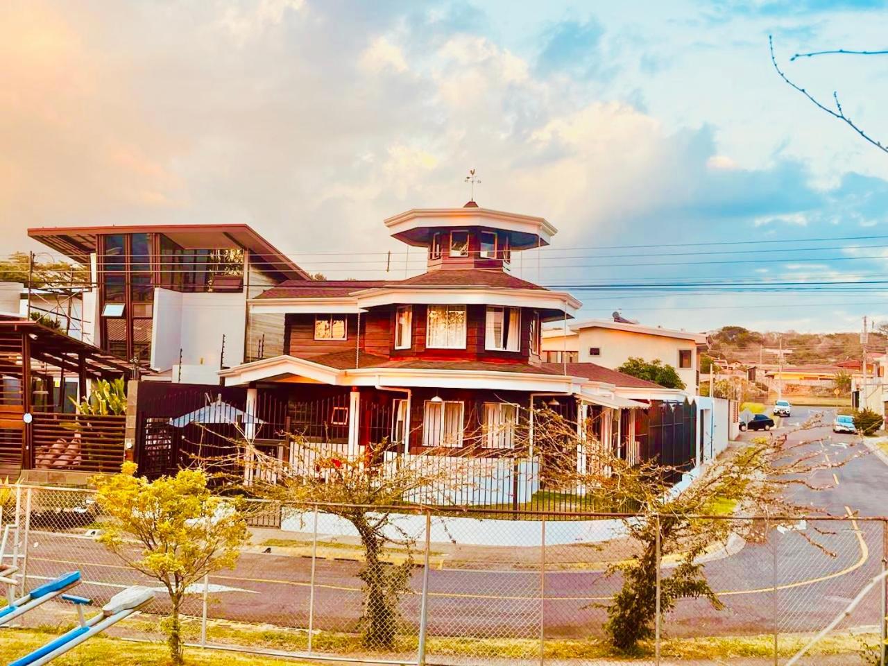 Casa Victoriana Aeropuerto