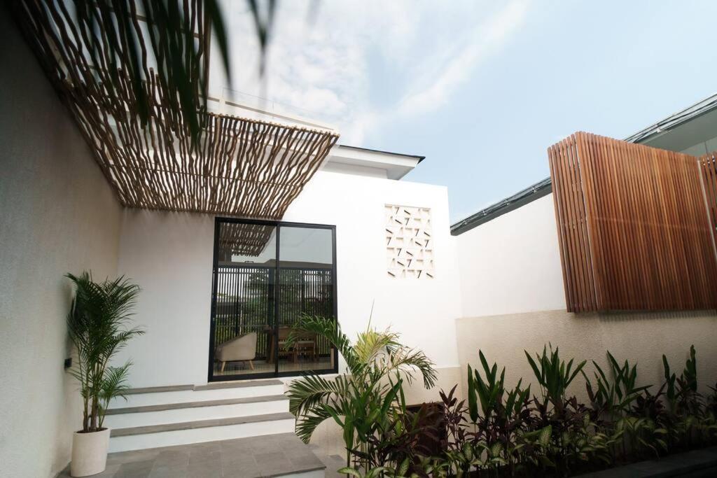Bikini Bottom Umalas 2BR Private Pool Villa