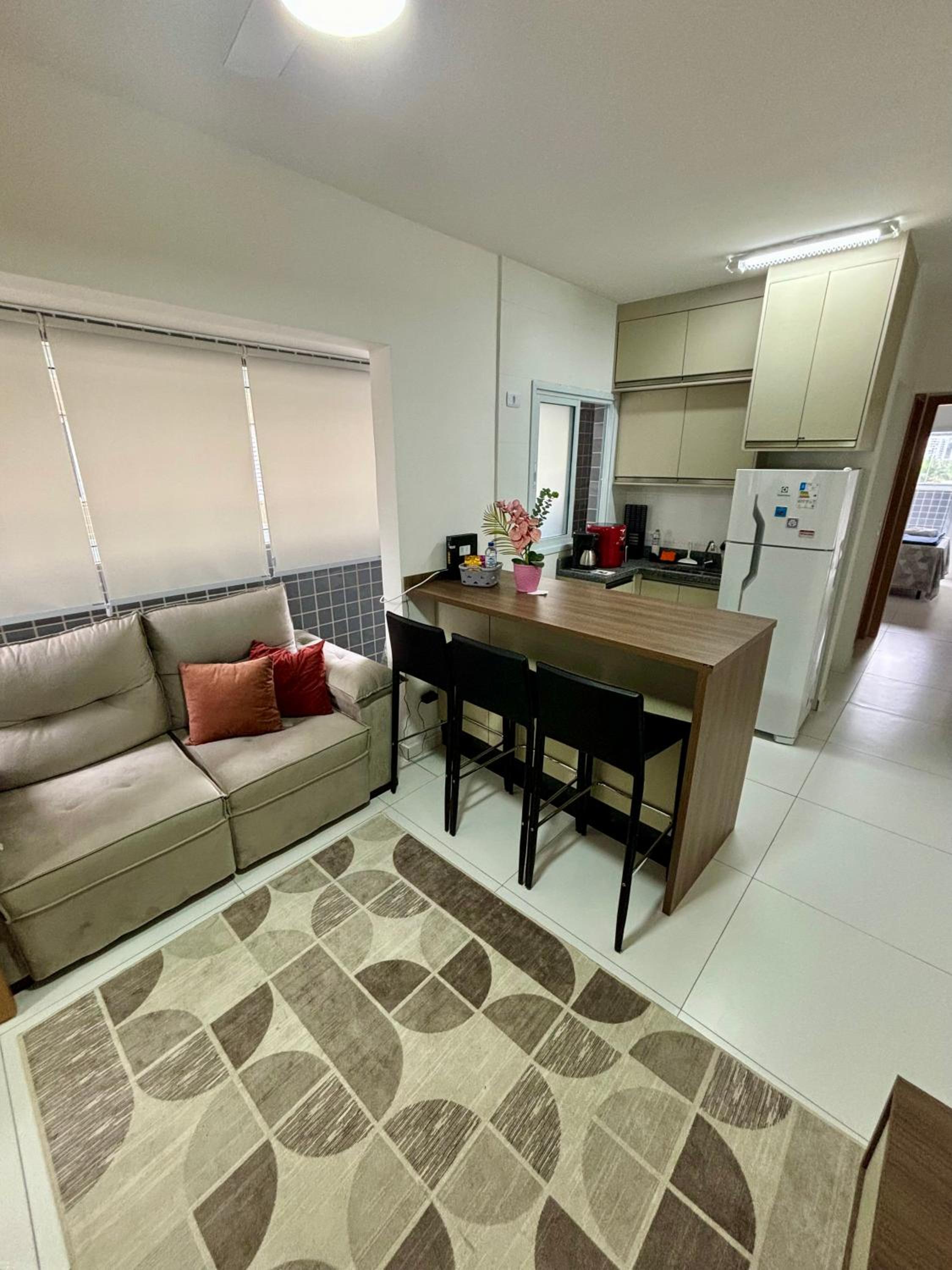 Novo Apto Canto do Forte, Rua Praia Vista Montanha, com Wi Fi, HomeBeach10, 01 Vaga de Garagem, Melhores Restaurantes ao lado