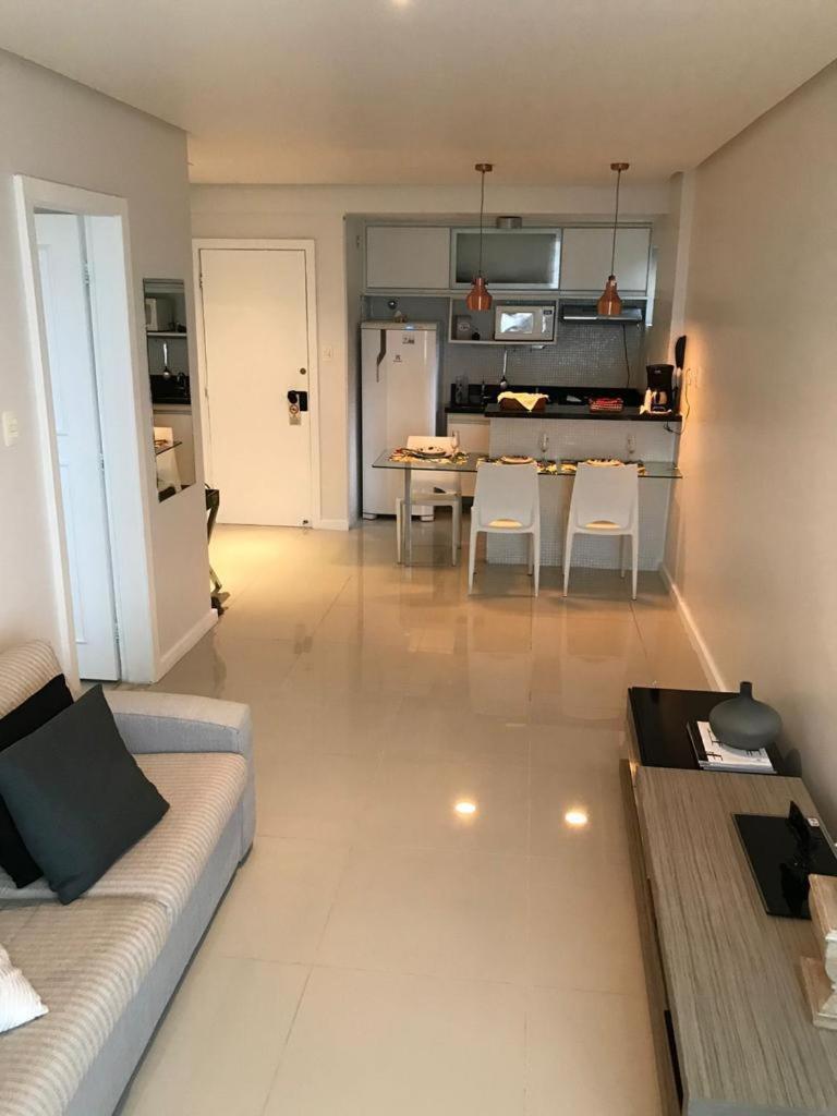 Apartamento ondina circuito carnaval decorado Cama king