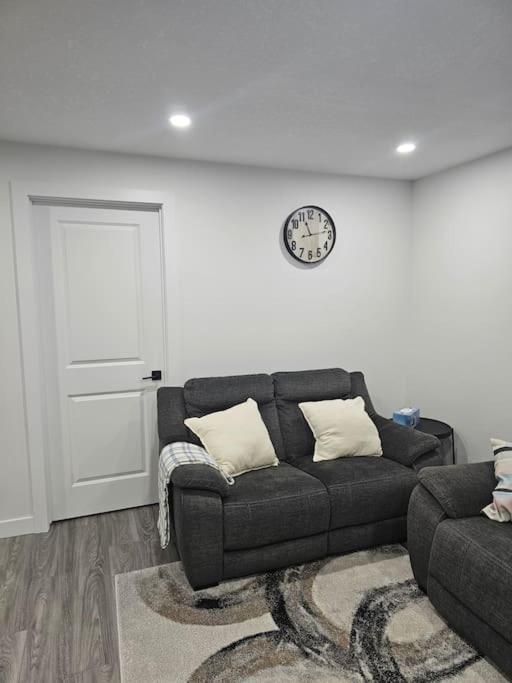 Lovely 2 Bedroom Suite in Calgary