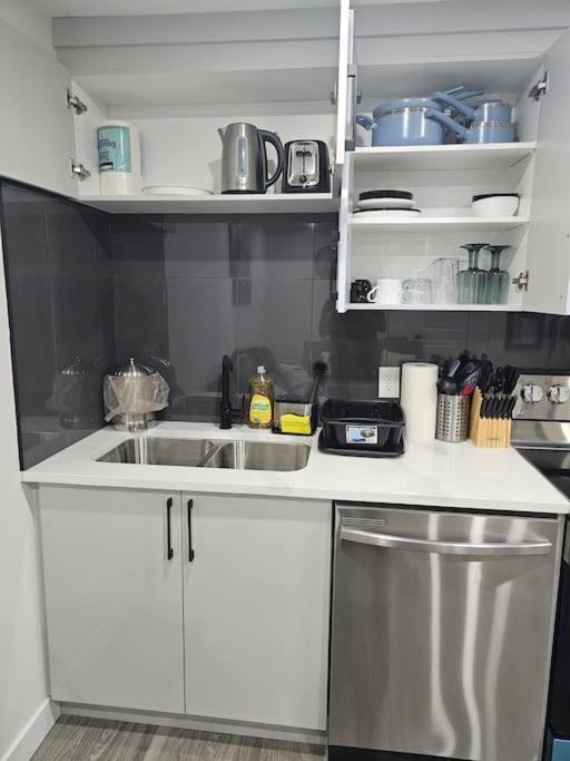 Lovely 2 Bedroom Suite in Calgary