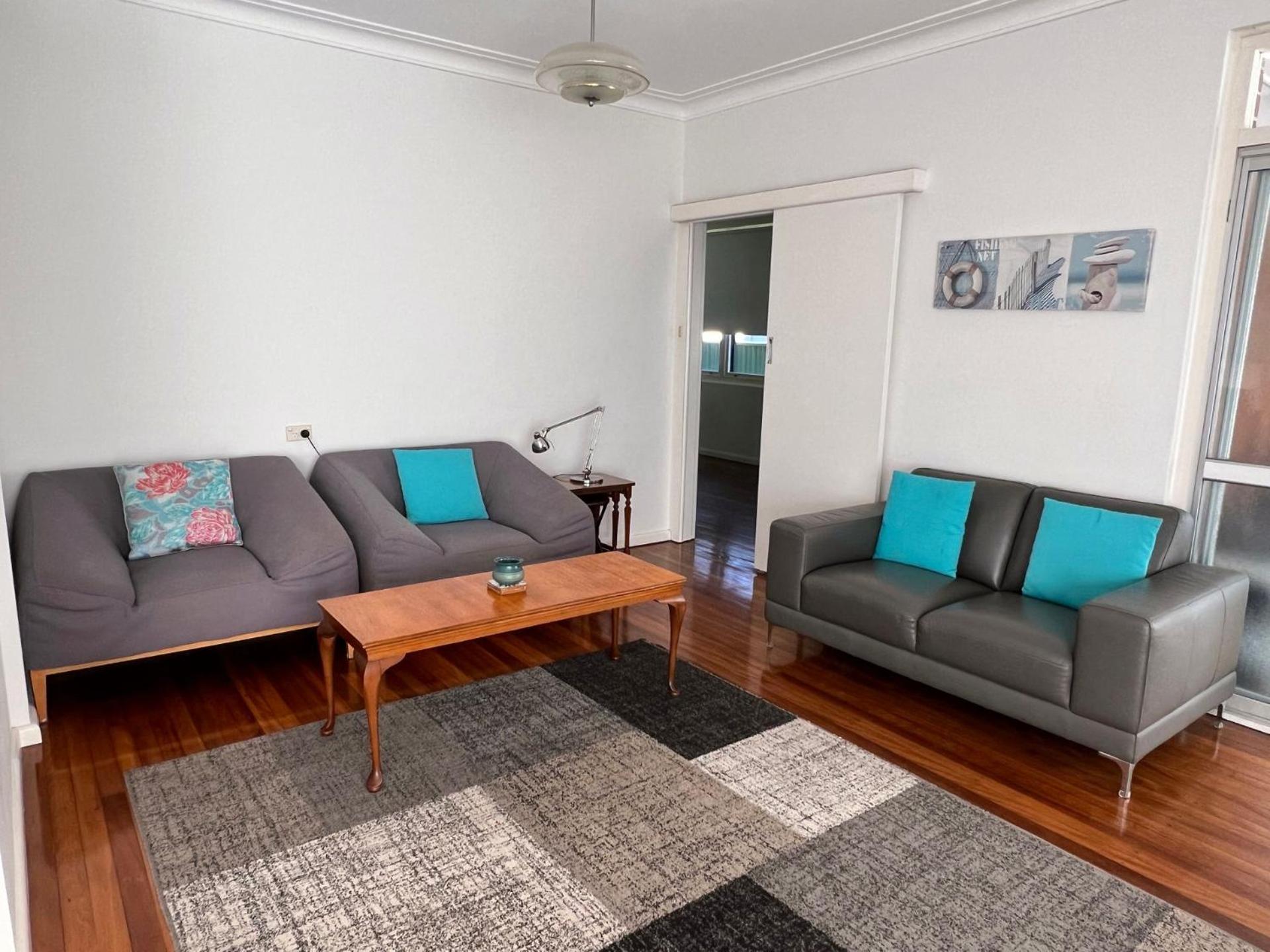 Conns Cottage - Bring your own linen