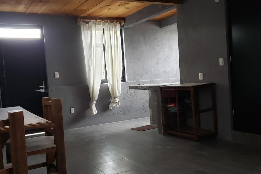 Loft pequeño con estacionamiento gratuito photo 3
