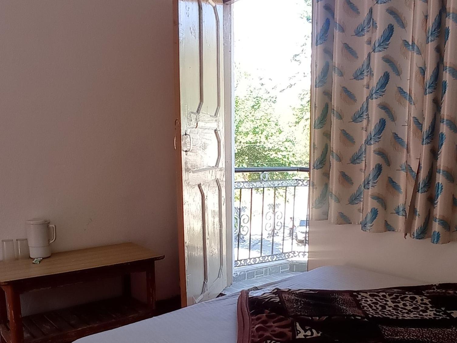 Hotel diyaraj barkot sarukhet