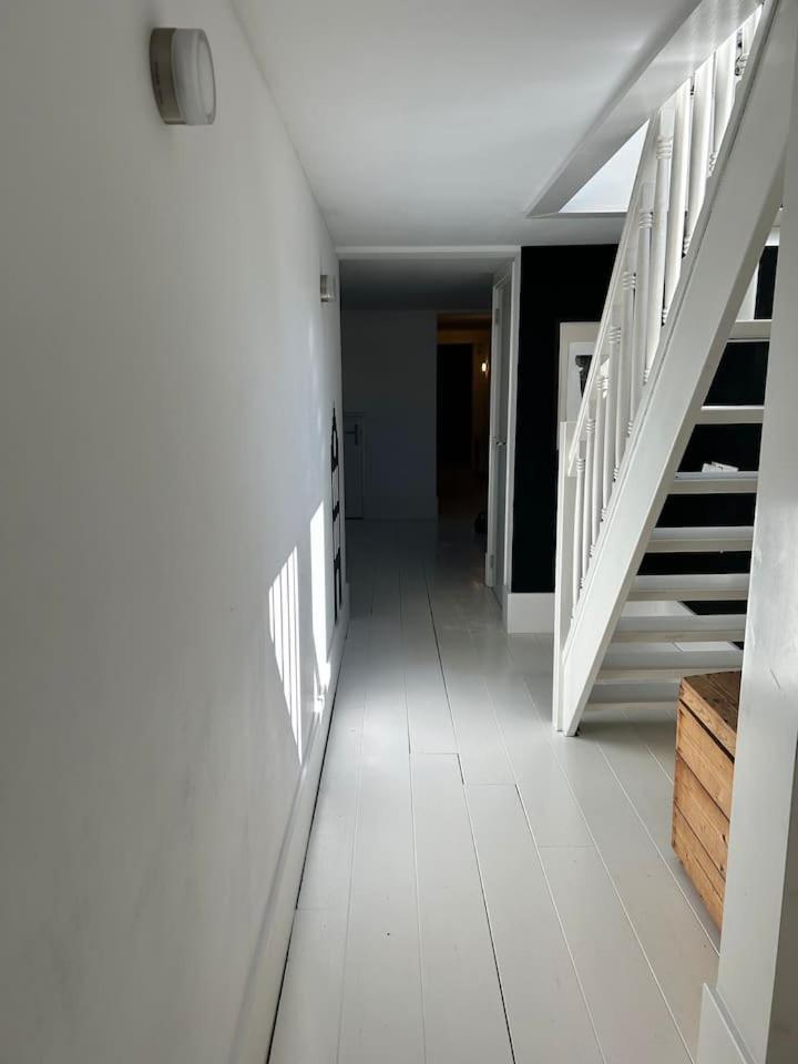 De luxe huisboot Amsterdam