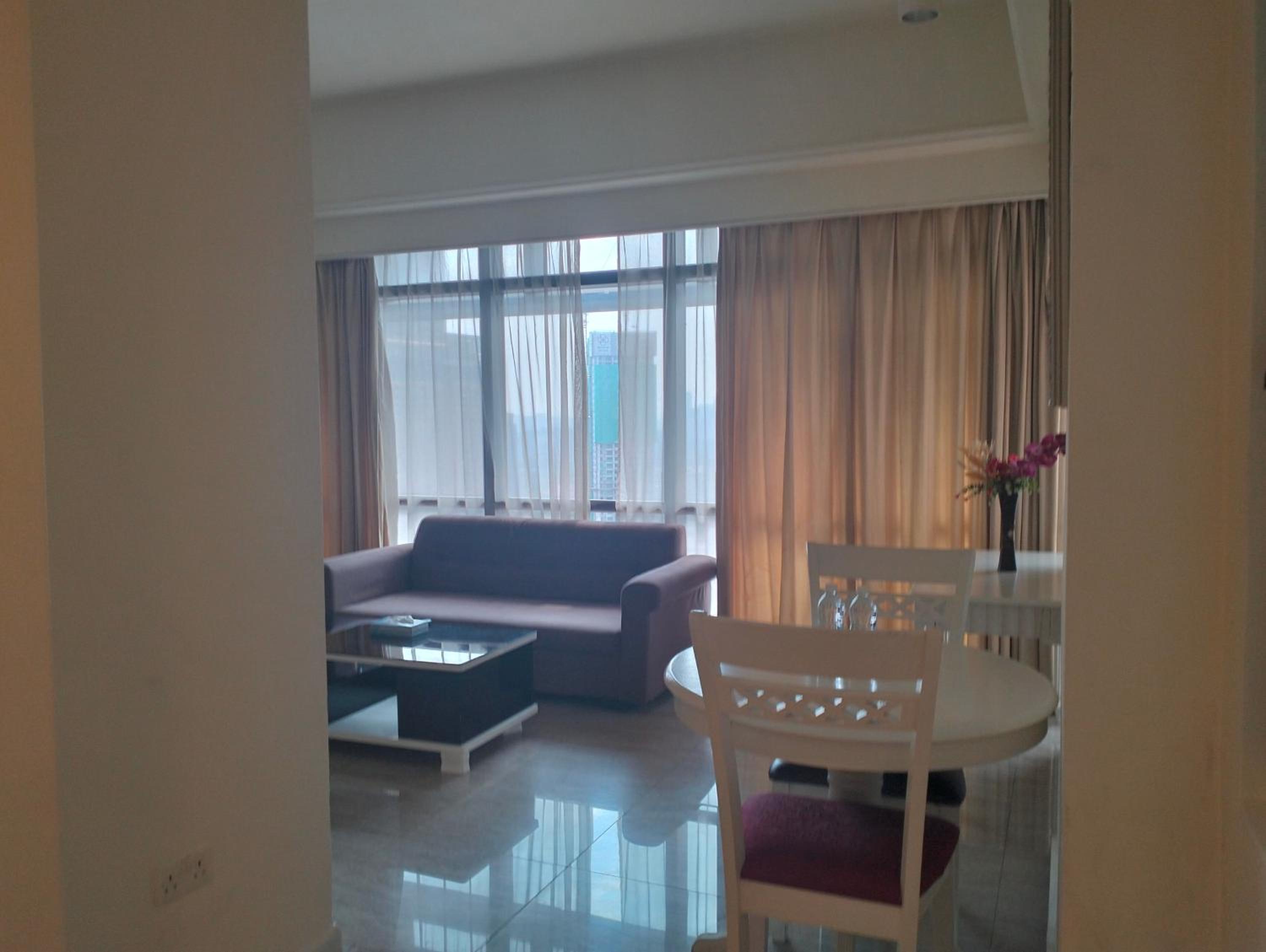 Berjaya Times Square Service Suite By Luna