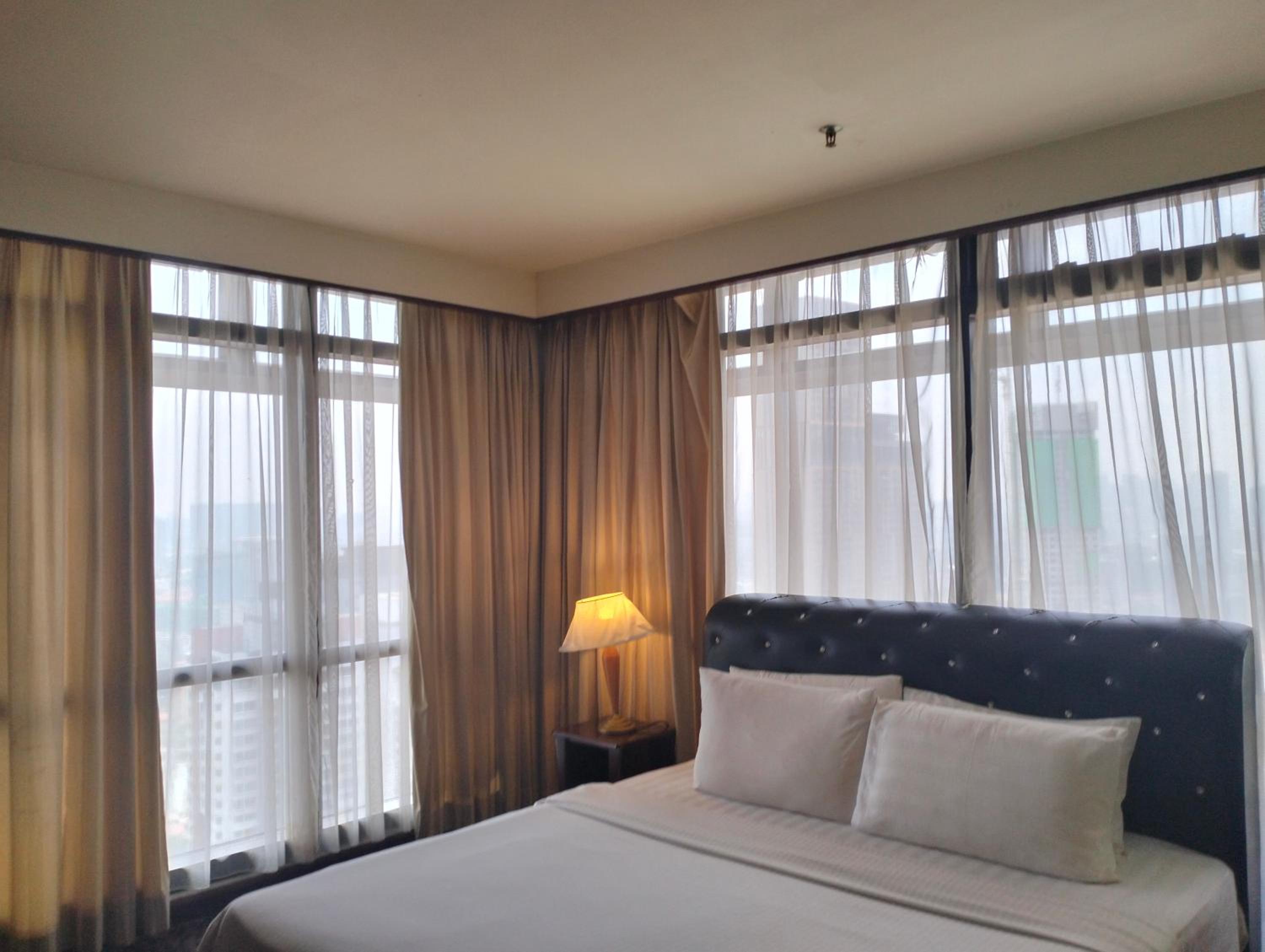 Berjaya Times Square Service Suite By Luna