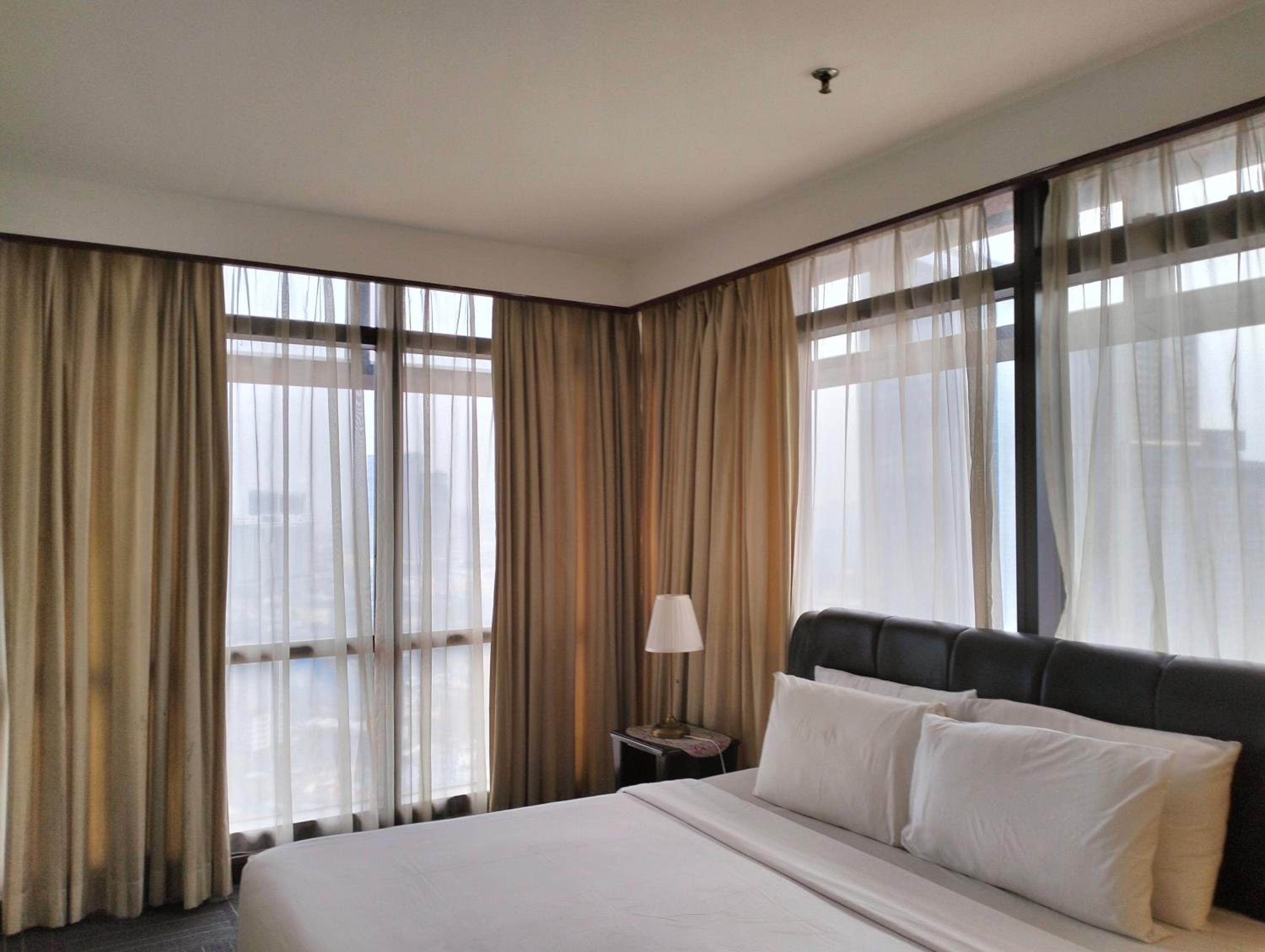 Berjaya Times Square Service Suite By Luna