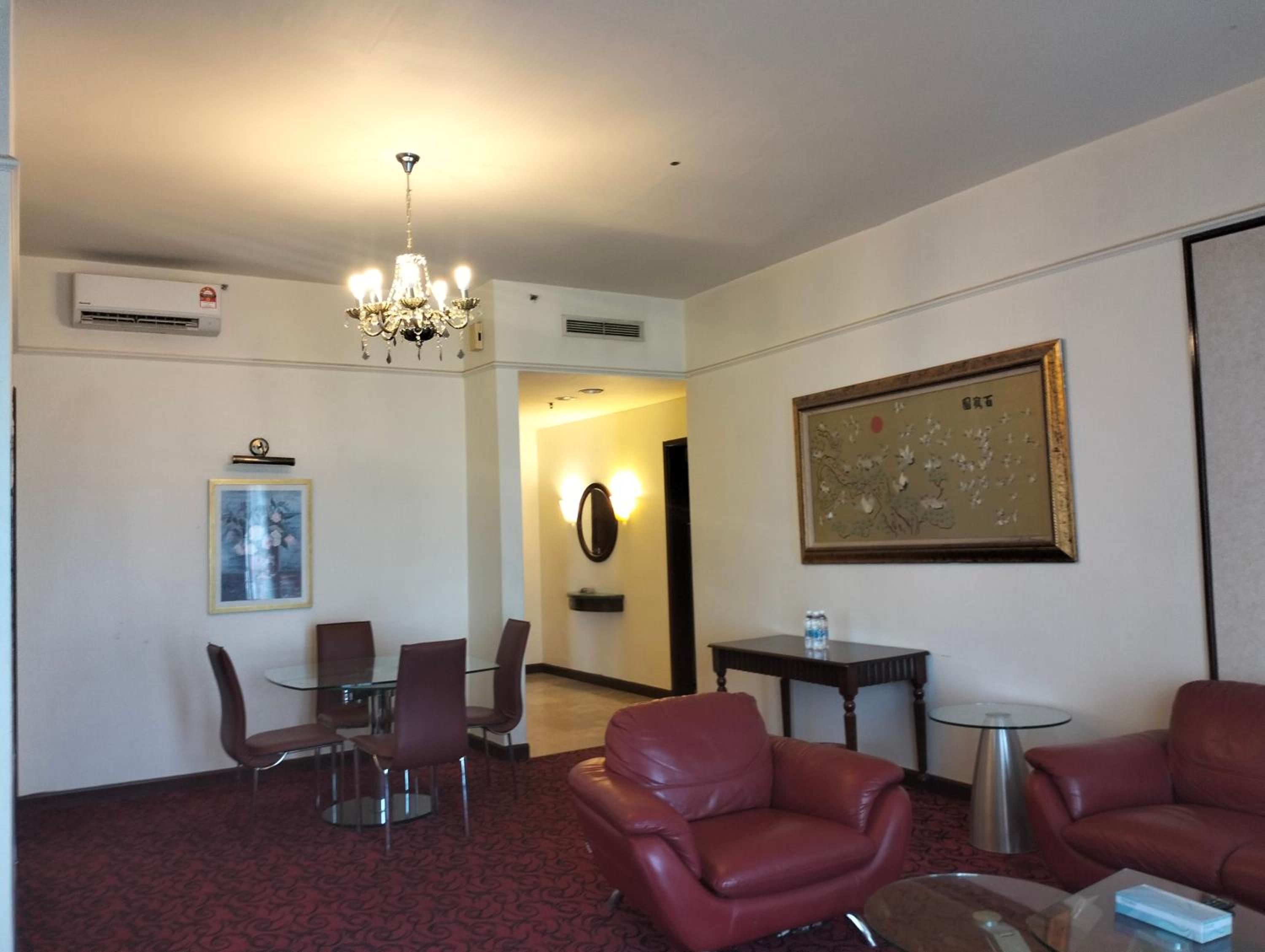 Berjaya Times Square Service Suite By Luna