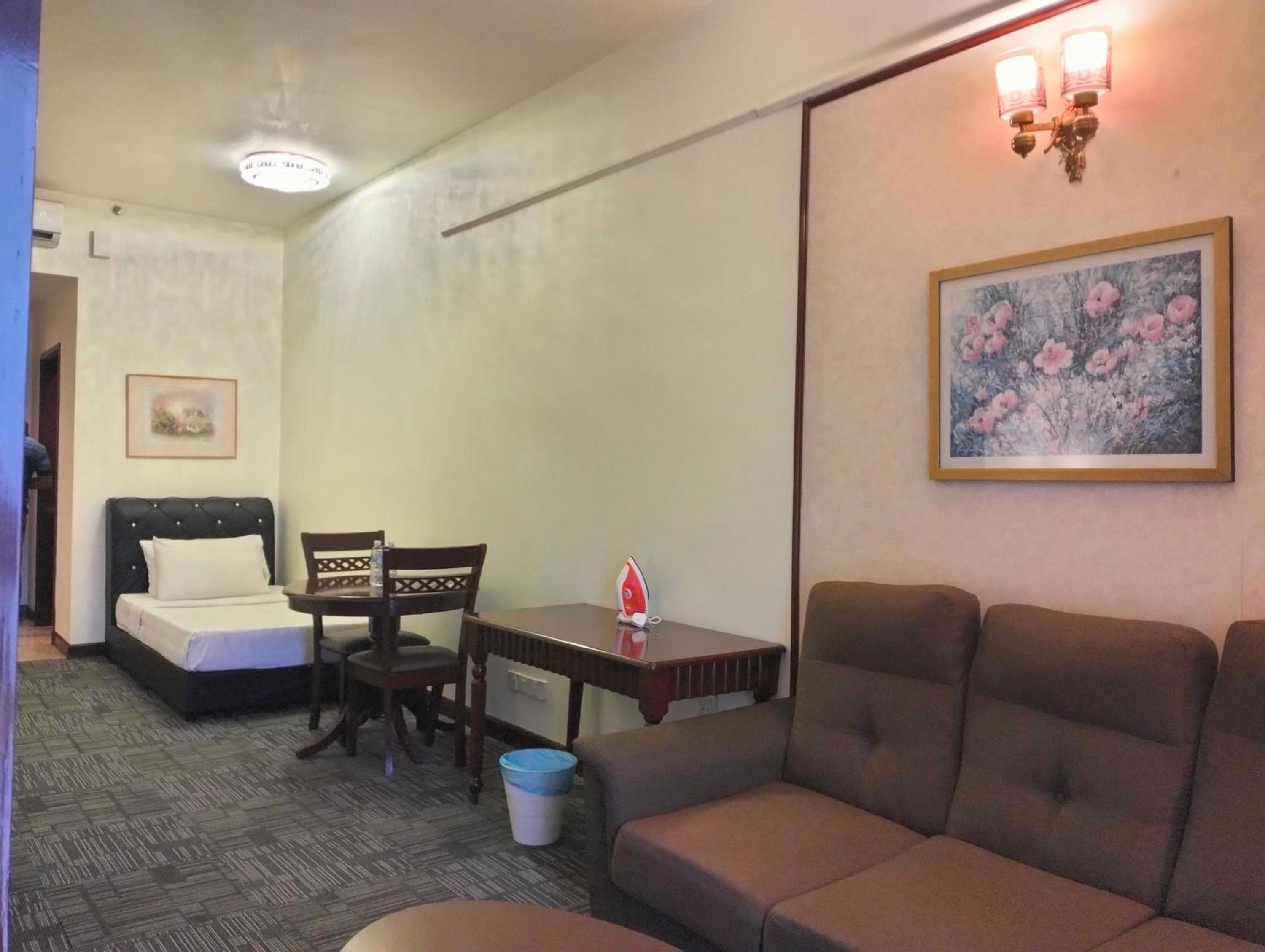 Berjaya Times Square Service Suite By Luna