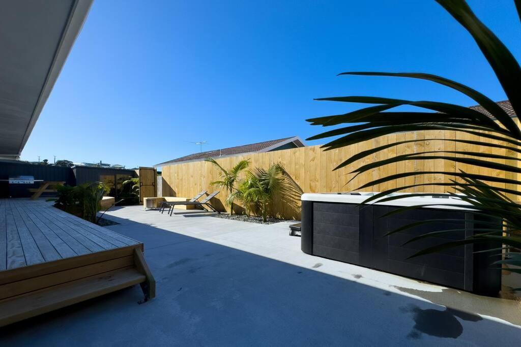 Tranquil Retreat in Red Beach view 2