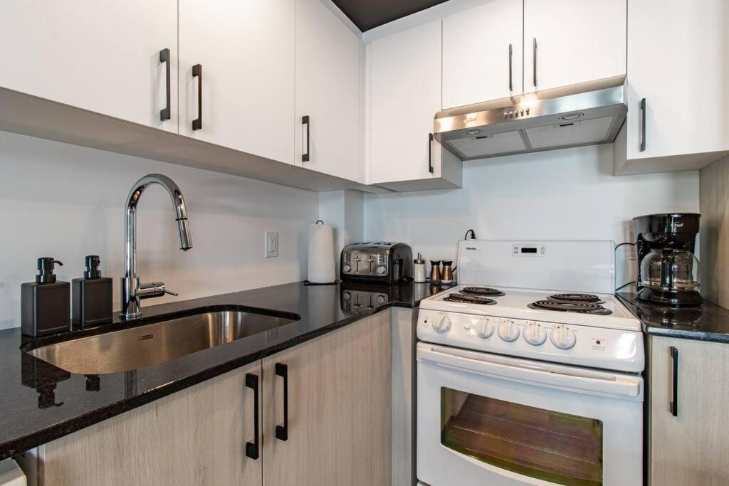 City Center, 2 bathroom, AC, Parking, Pool
