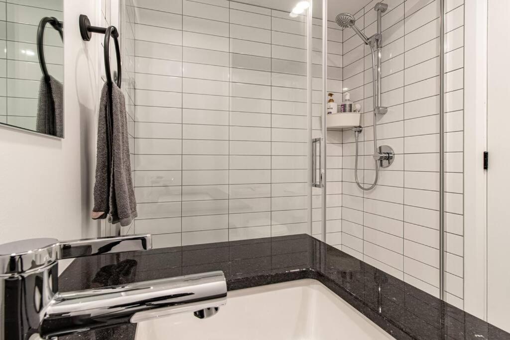 City Center, 2 bathroom, AC, Parking, Pool