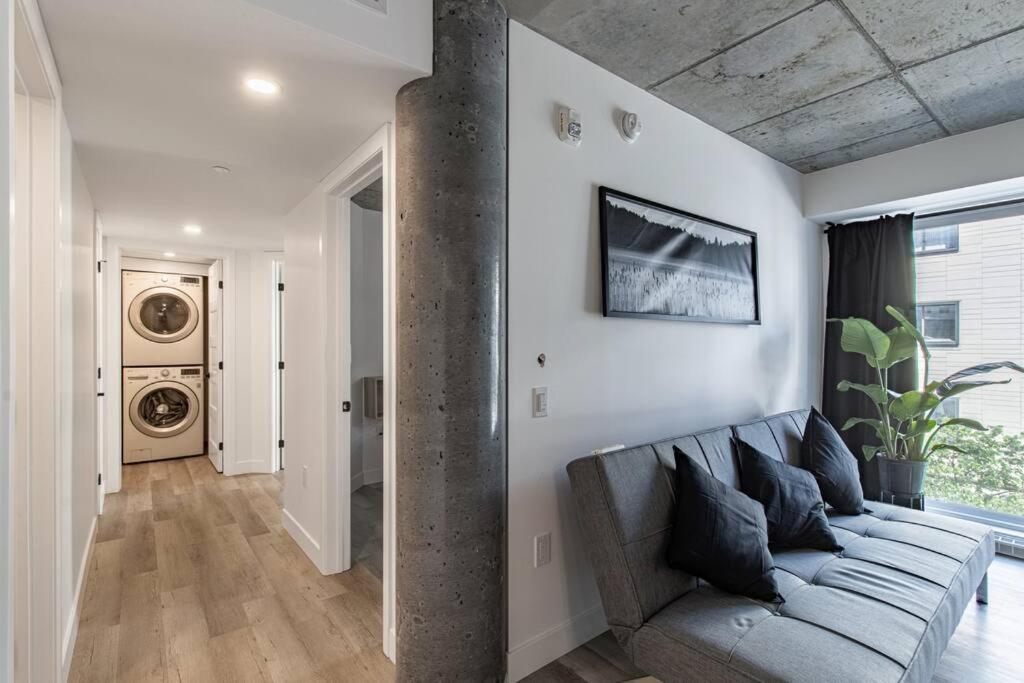 City Center, 2 bathroom, AC, Parking, Pool